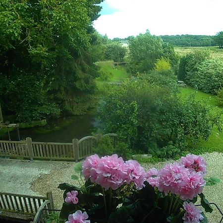 L Ancien Moulin A Grains Bed & Breakfast Valmont  Bagian luar foto