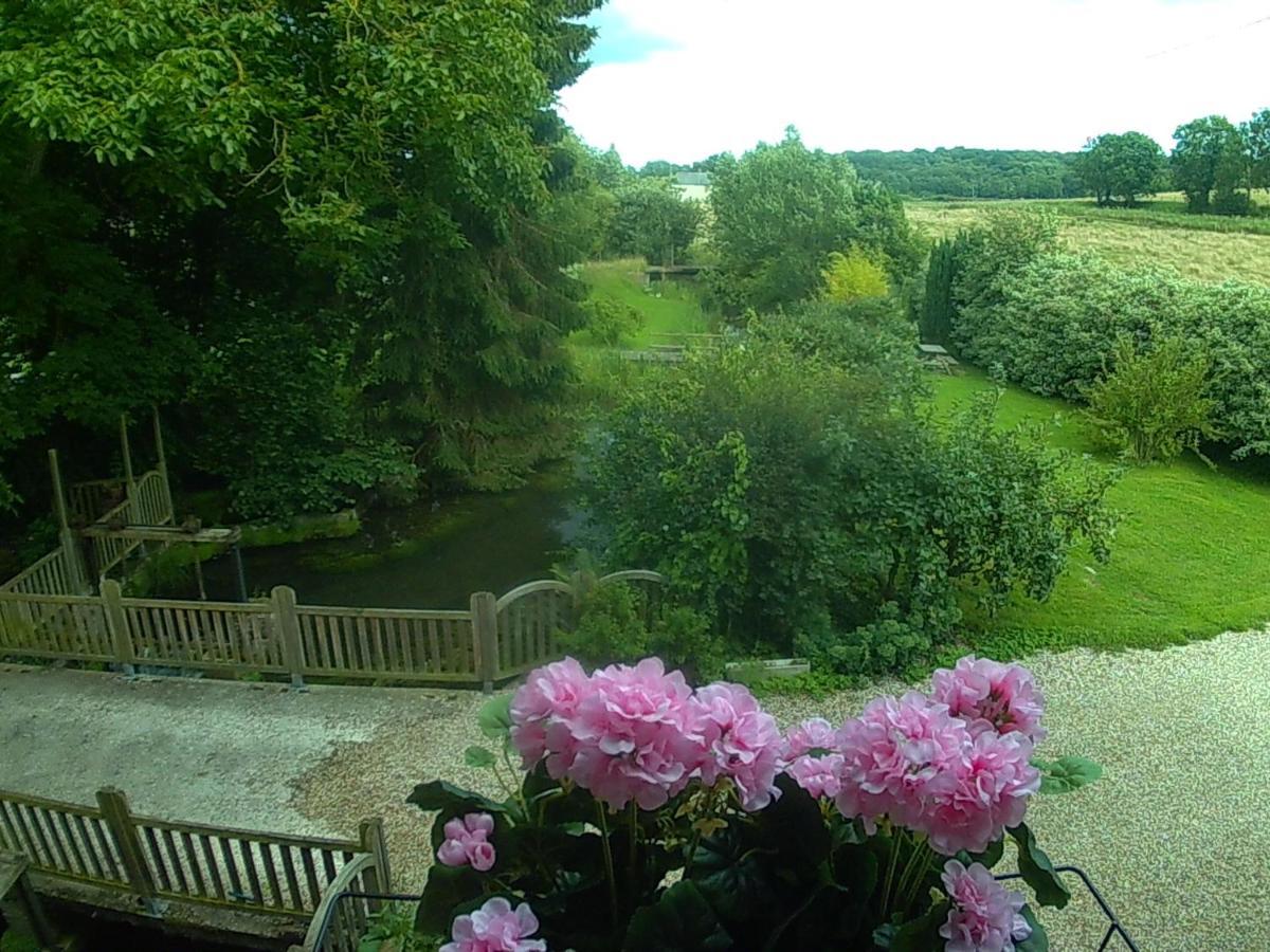 L Ancien Moulin A Grains Bed & Breakfast Valmont  Bagian luar foto